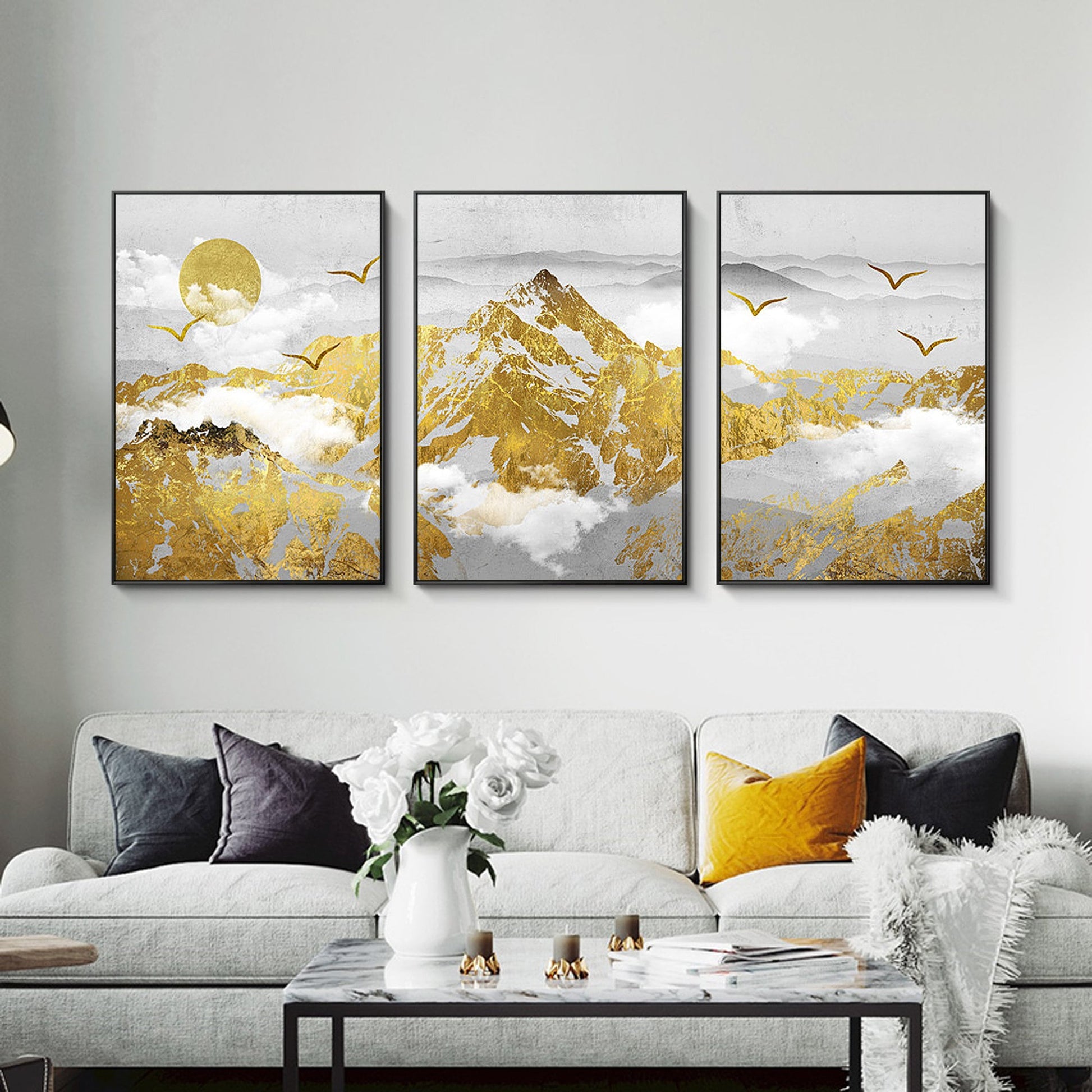 Set met gouden bergprint: abstracte landschapsmuurkunst #2